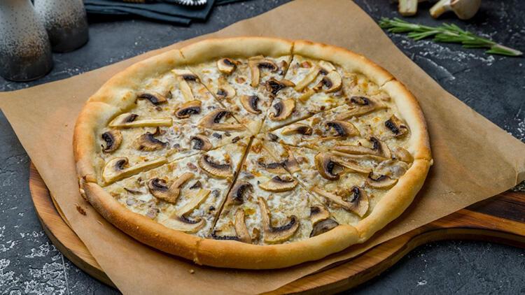 Mantarlı Pizza